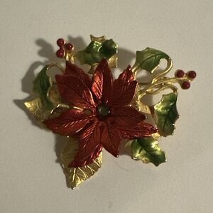KC Gold Tone Poinsettia Flower Brooch w/ Gold & Green Leaves & Berries Vintage